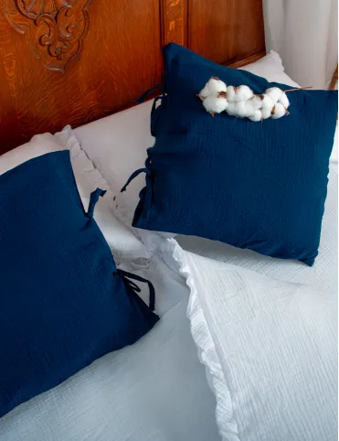 Cotton pillowcase tied with ties