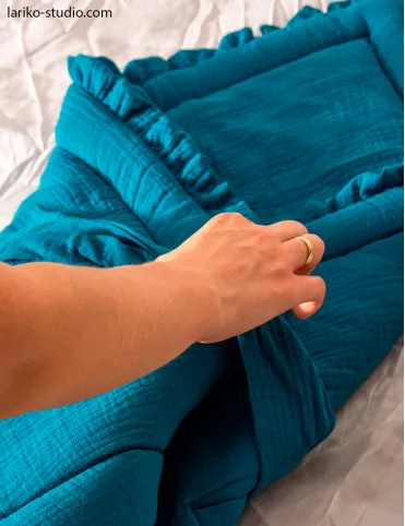 3 in 1 Muslin horn/ Baby envelope / mat / baby blanket 80x80 cm turquoise
