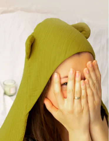 Towel Teddy bear with baby hood in muslin Mango Mojito