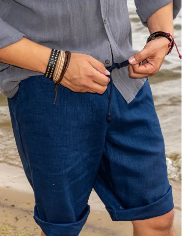 Long summer shorts for men. Classic.