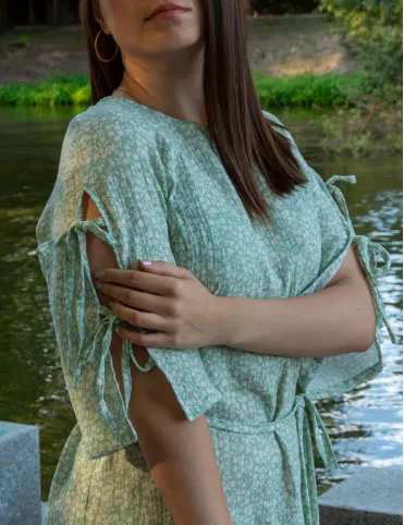 Damenkleid mit Blumenmuster, knielang, mit dekorativen Schleifen an den Ärmeln Bridget