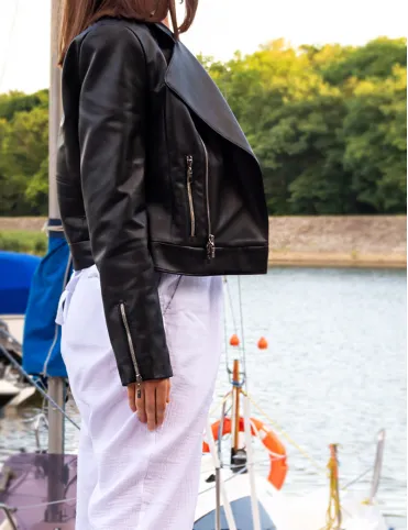 White women's muslin pants with pockets